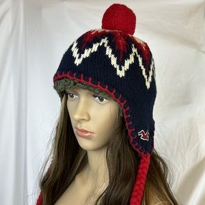 Hollister Winter Pom Beanie Hat. great for Skiing. Lined with Sherpa.